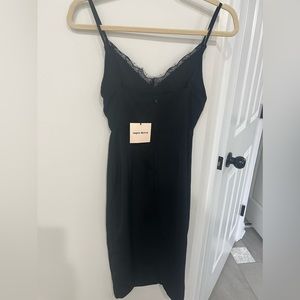 Super down Black dress